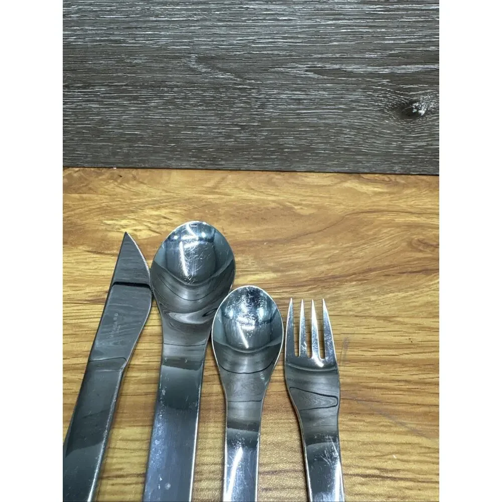 Mikasa set modern